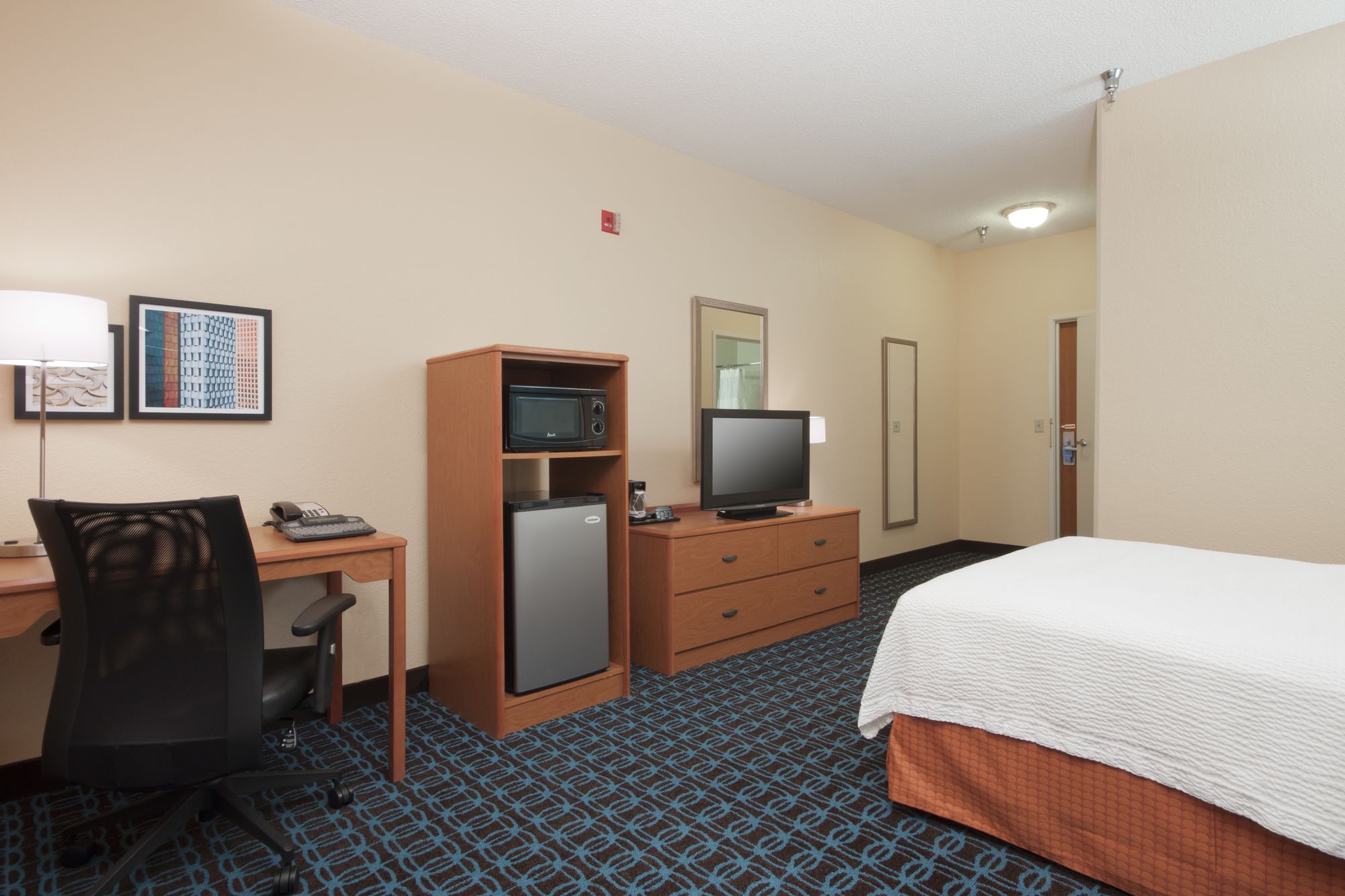 AmericInn by Wyndham Minot