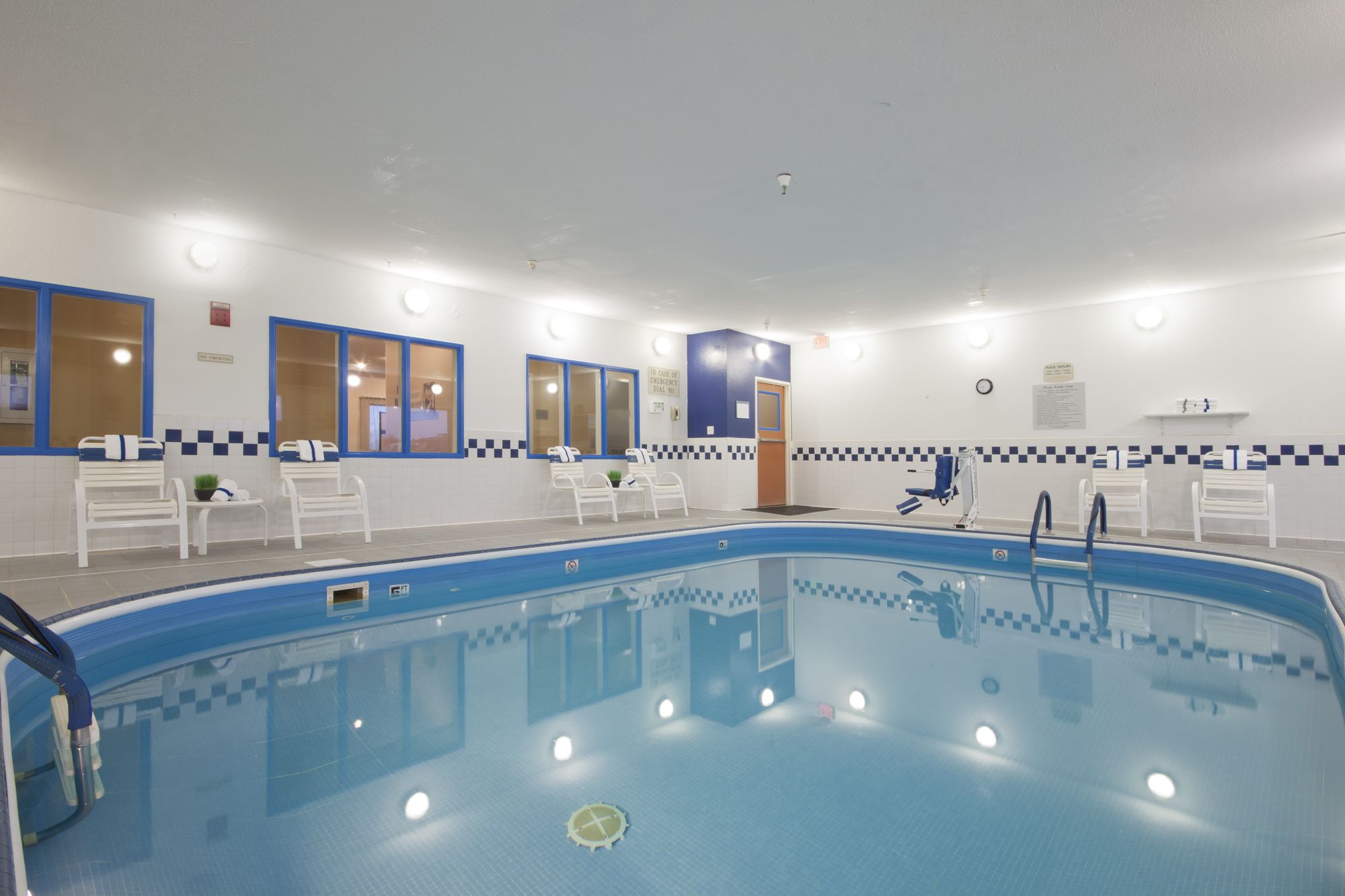 AmericInn by Wyndham Minot