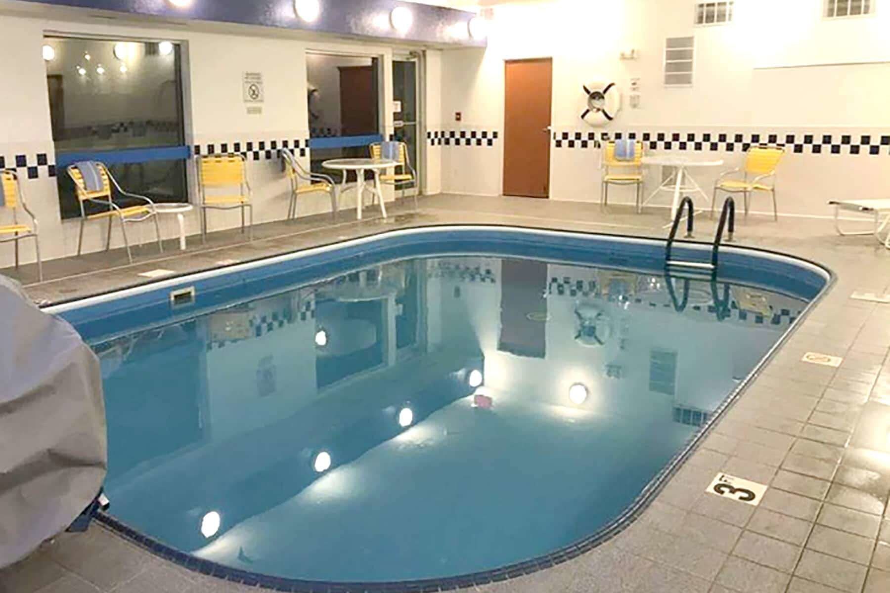 AmericInn by Wyndham Minot