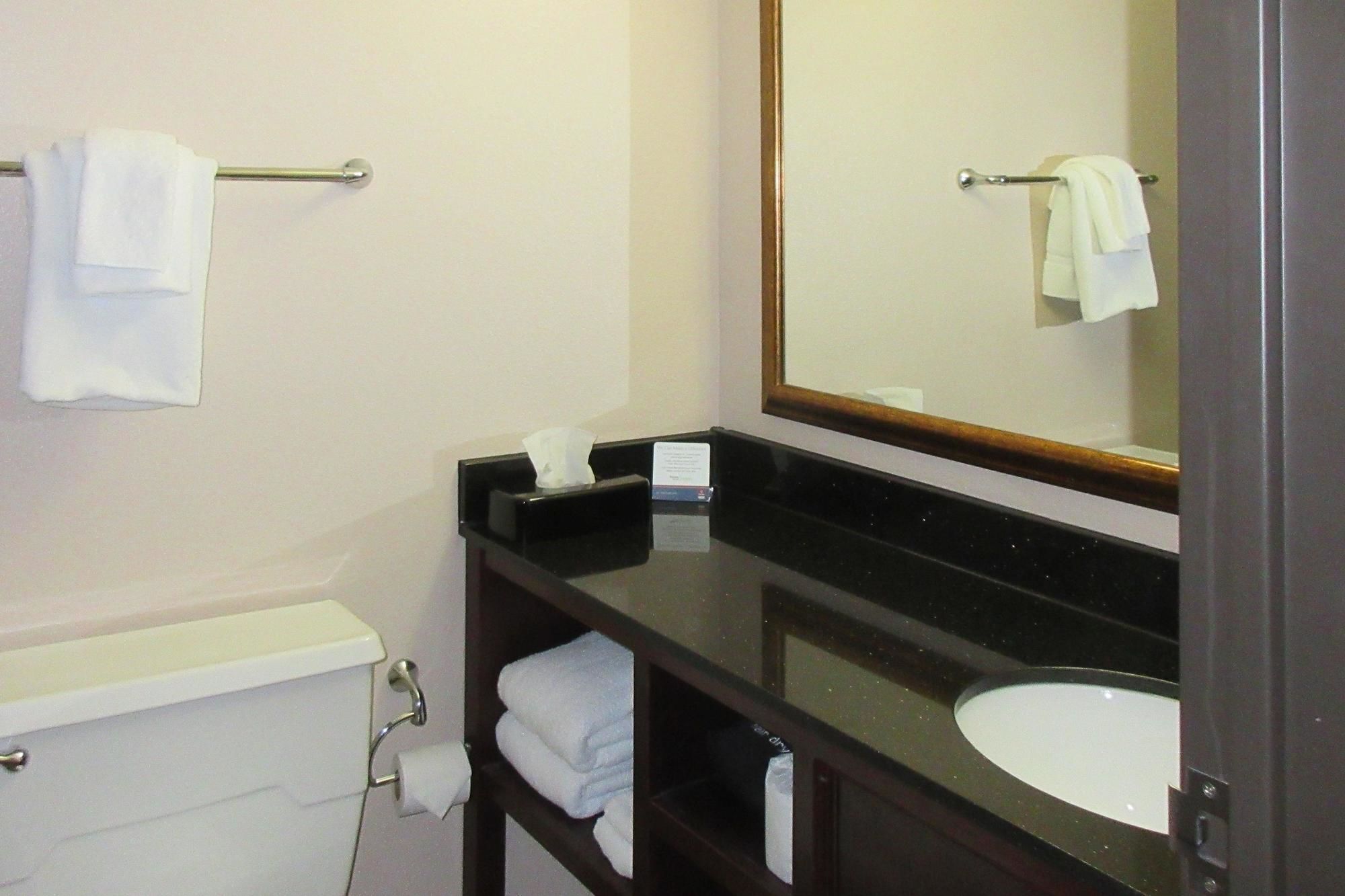 Clarion Hotel Convention Center