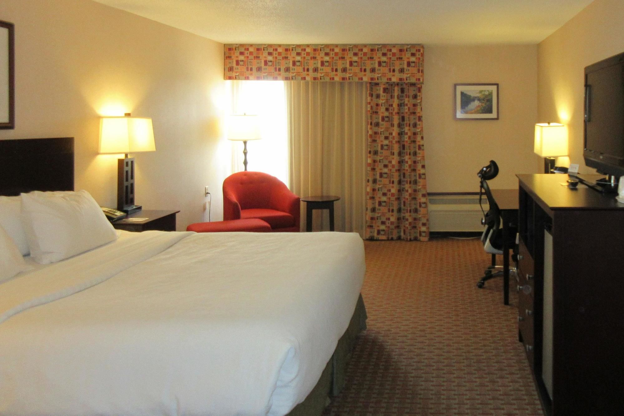 Clarion Hotel Convention Center