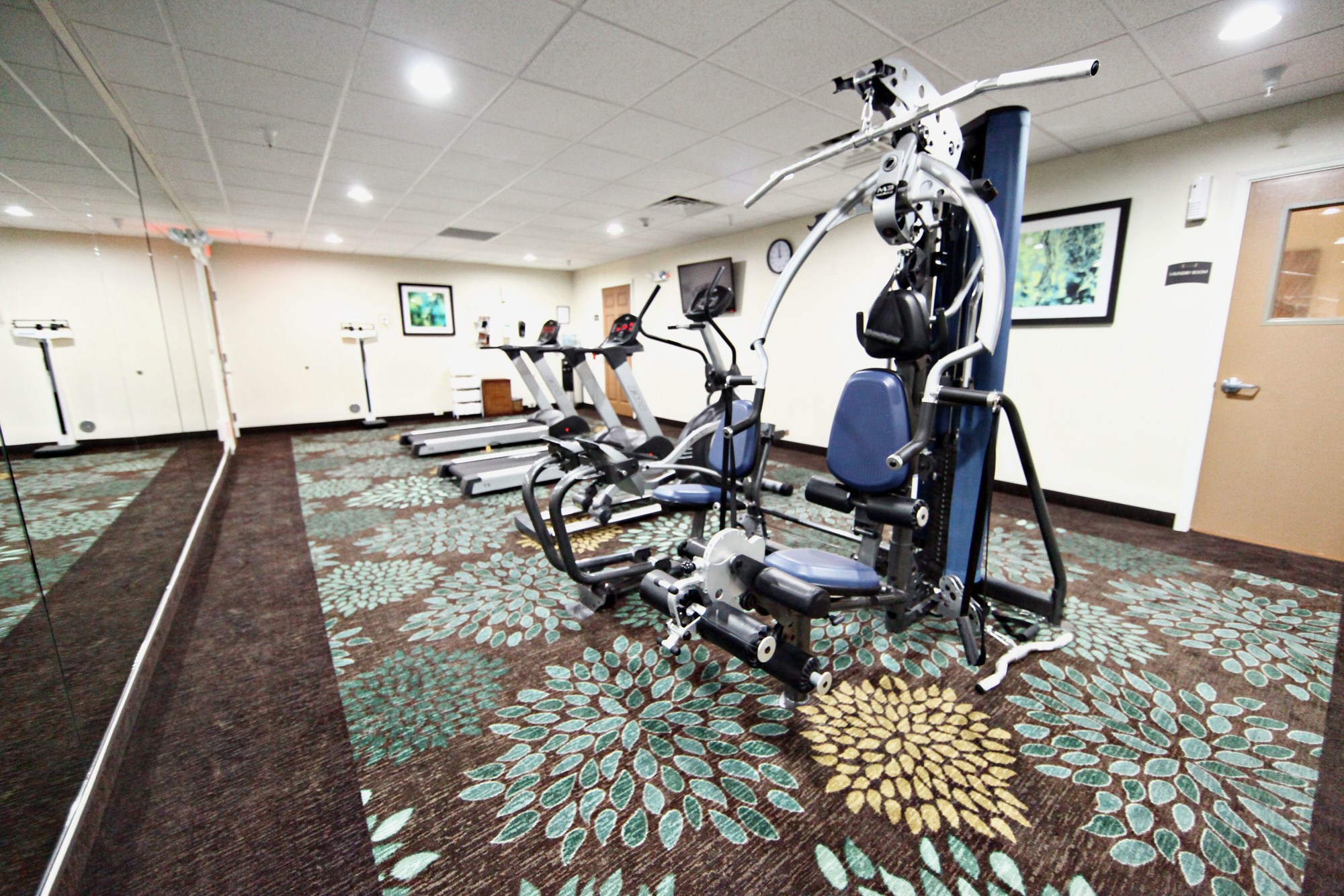 Staybridge Suites Minot