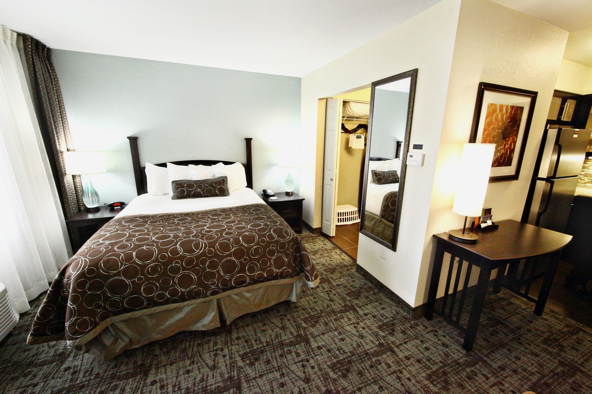Staybridge Suites Minot