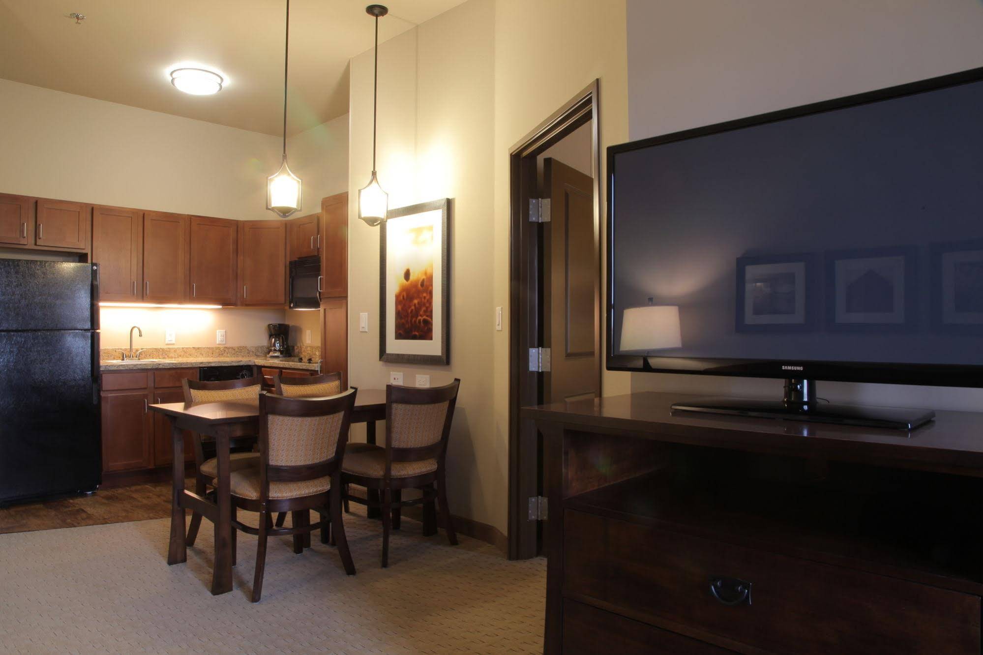 Teddy's Residential Suites New Town
