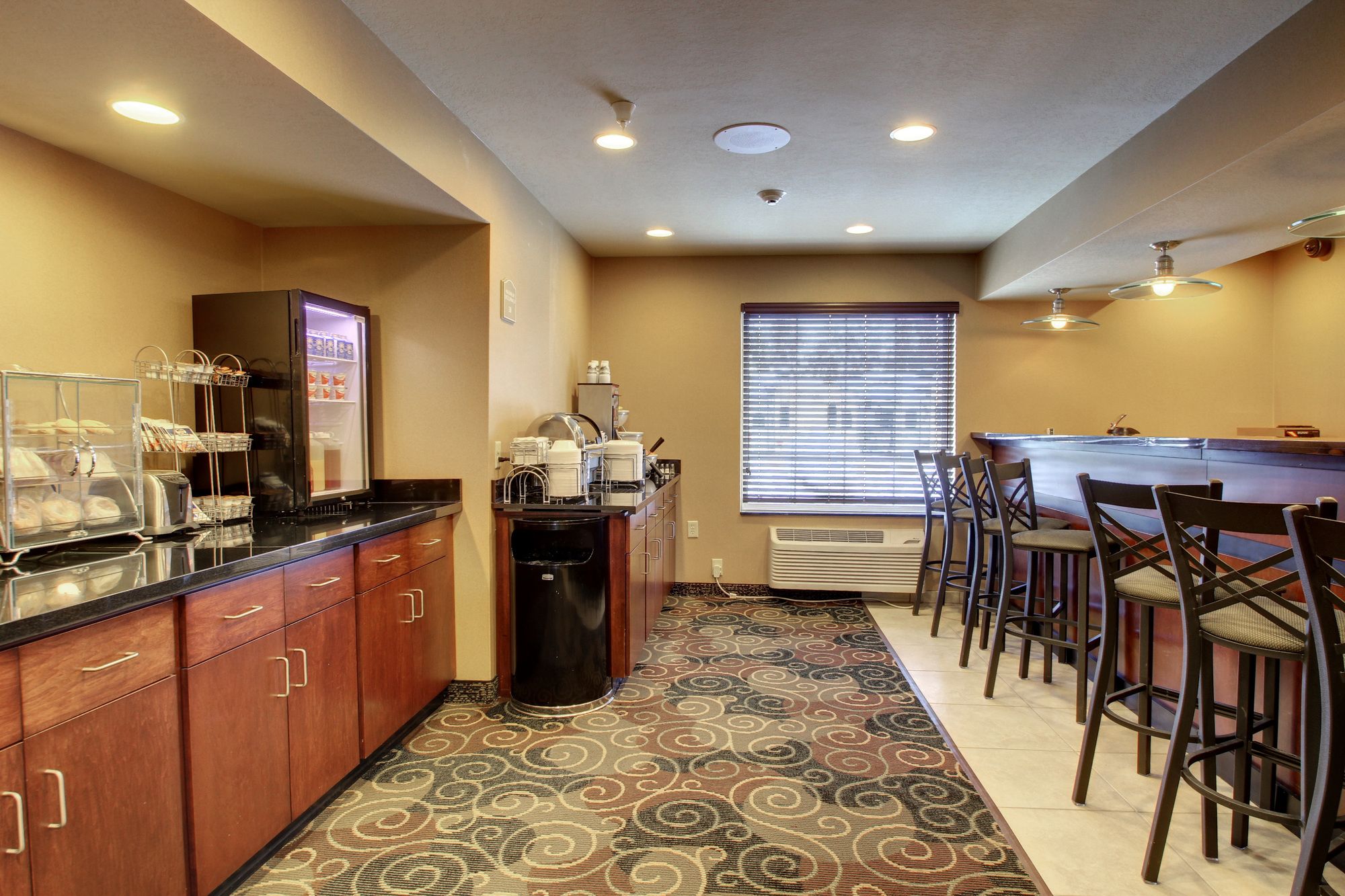 Cobblestone Inn & Suites Rugby