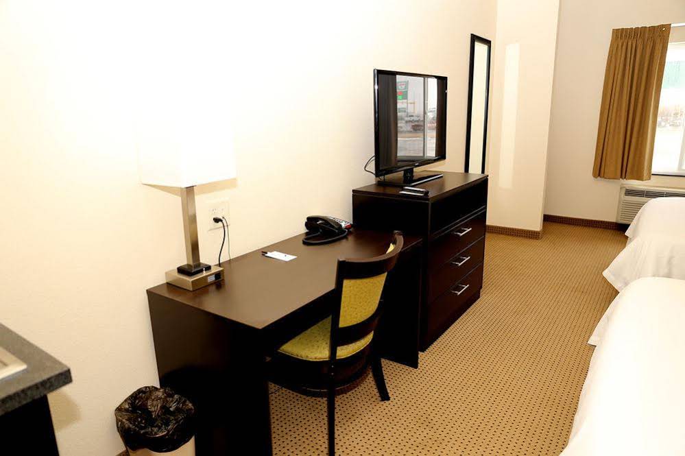 Black Gold Suites Stanley
