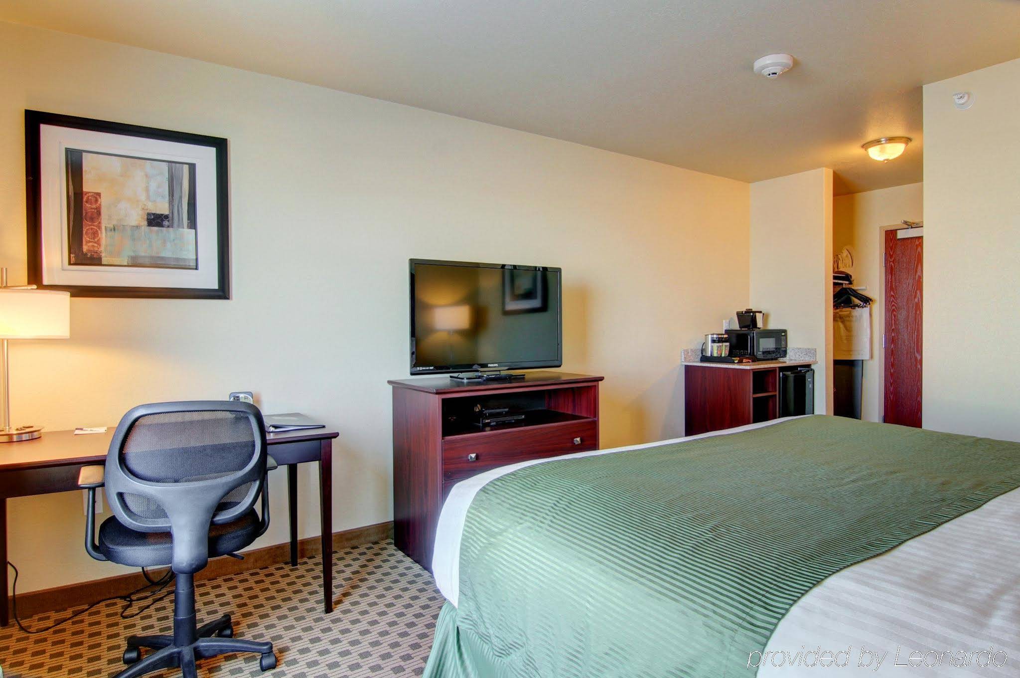 Cobblestone Inn & Suites Steele ND
