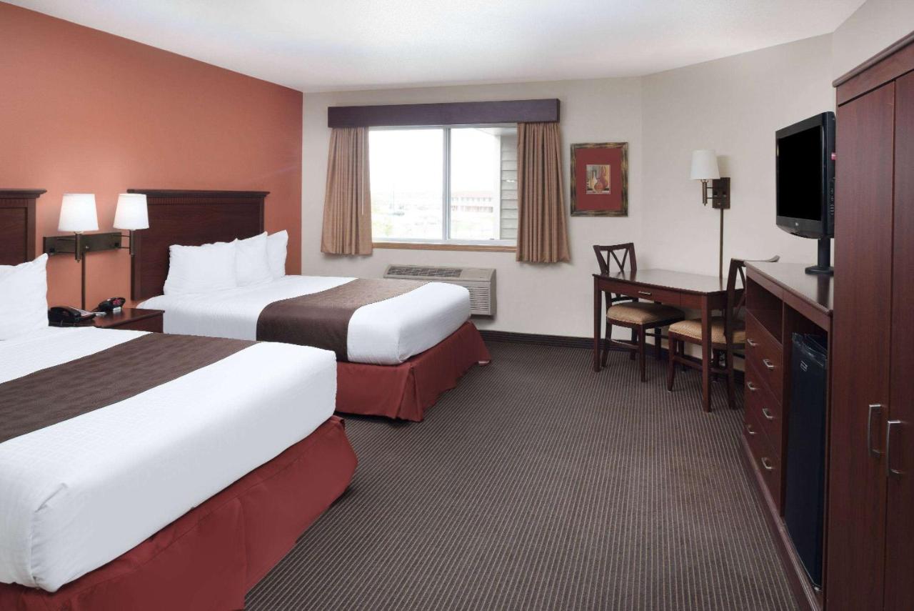 AmericInn by Wyndham Valley City Conference Center