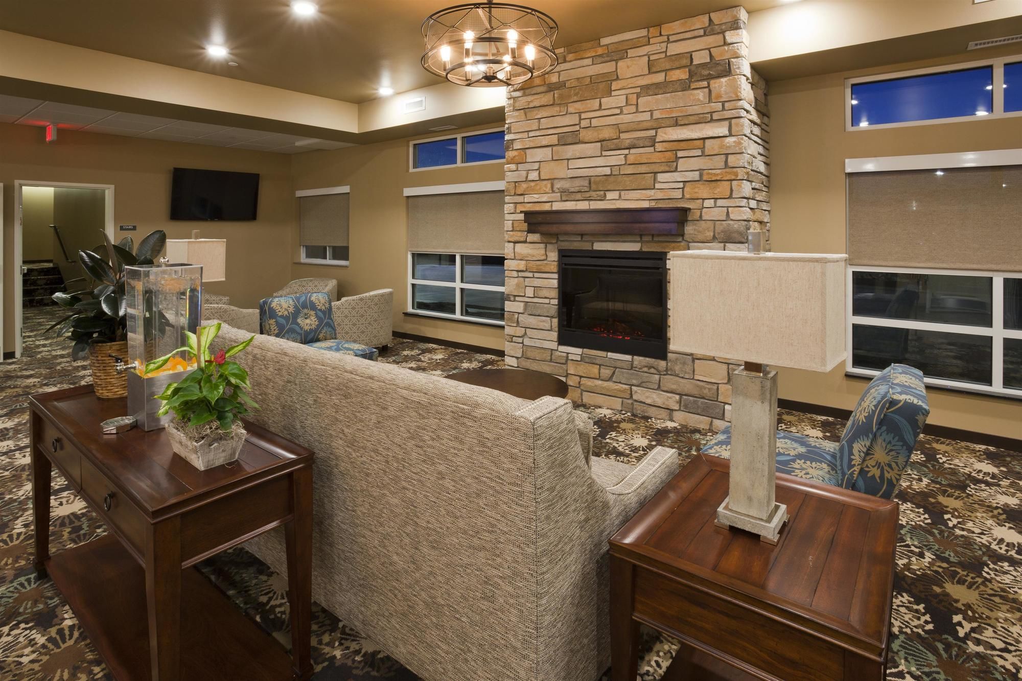 GrandStay Valley City