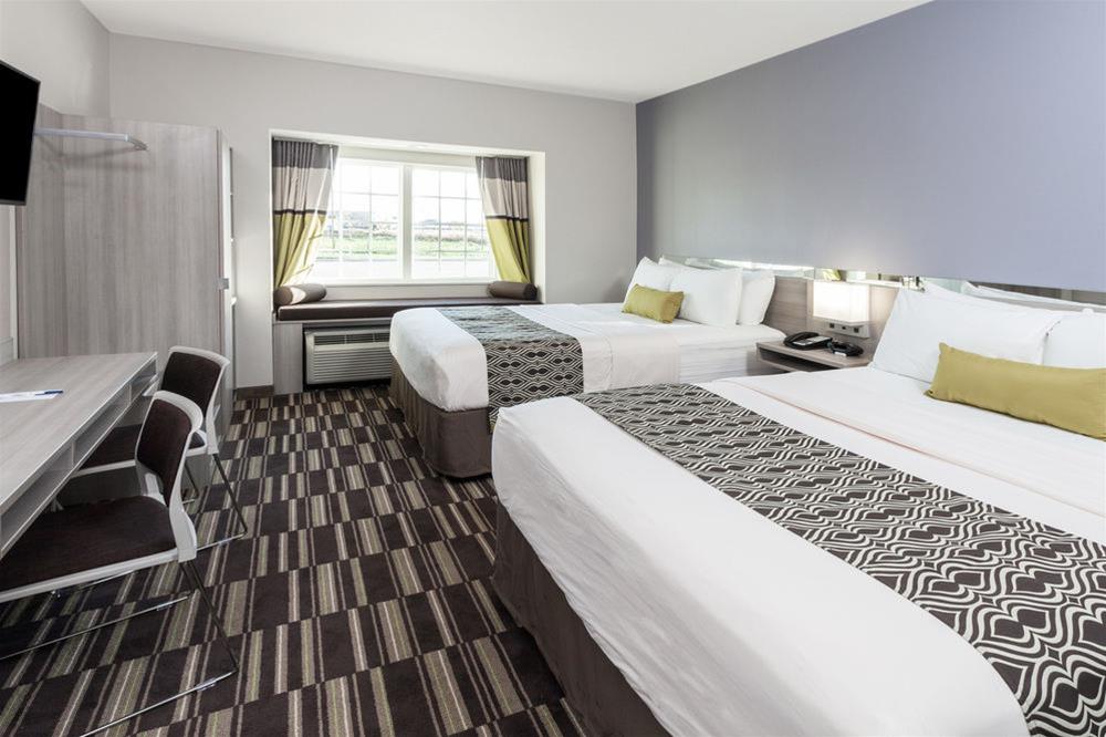 Microtel Inn & Suites by Wyndham West Fargo Medical Center