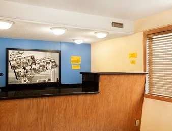 Super 8 by Wyndham West Fargo Main Ave ND