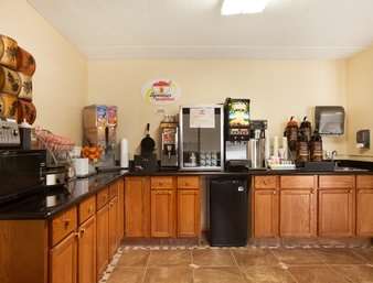 Super 8 by Wyndham West Fargo Main Ave ND