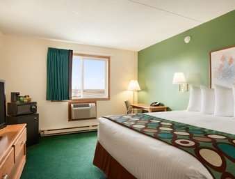 Super 8 by Wyndham West Fargo Main Ave ND