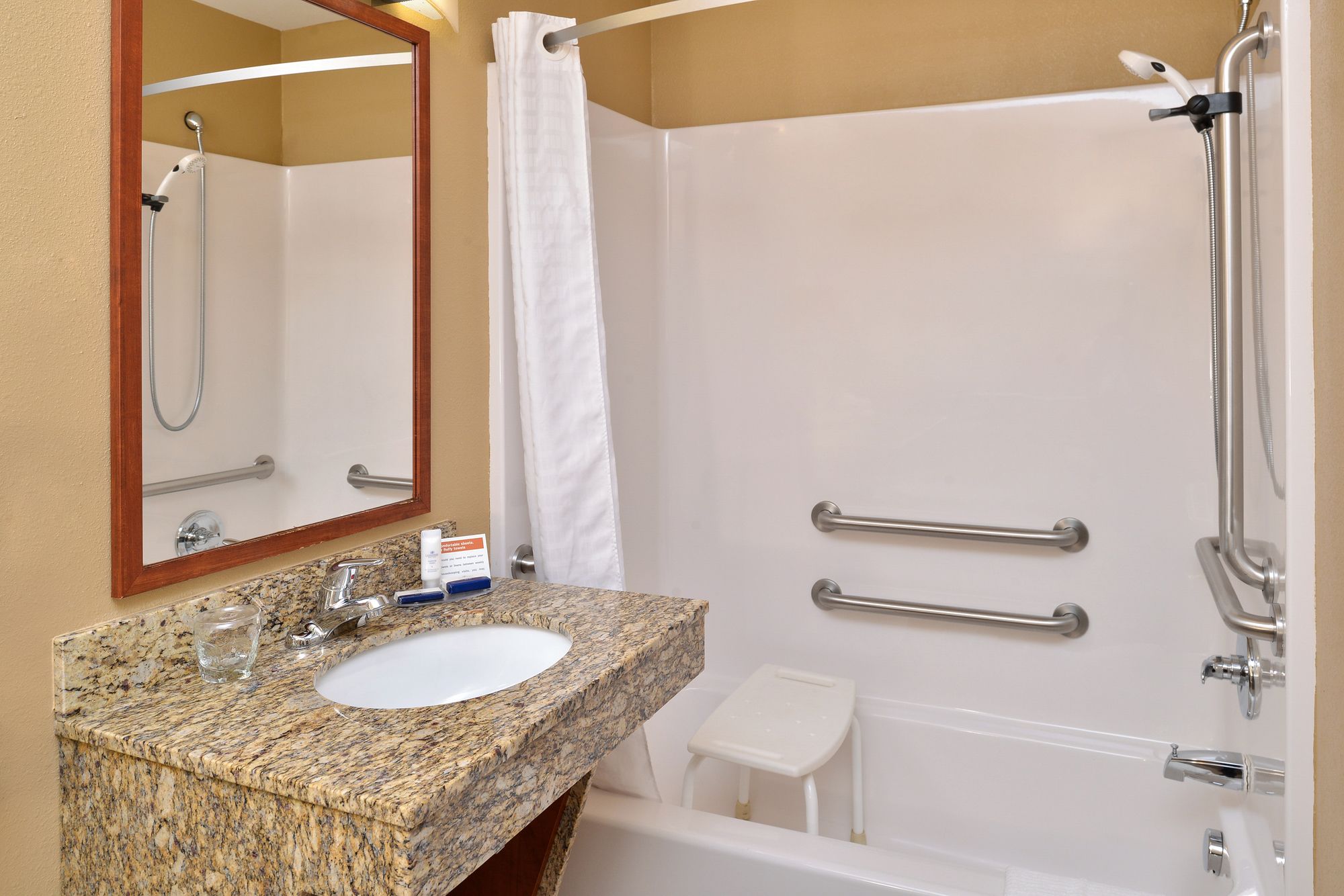 Candlewood Suites Williston