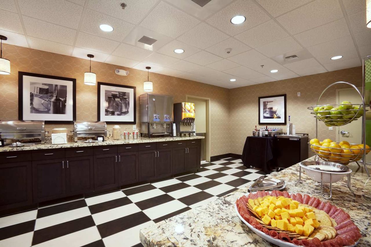 Hampton Inn & Suites Williston