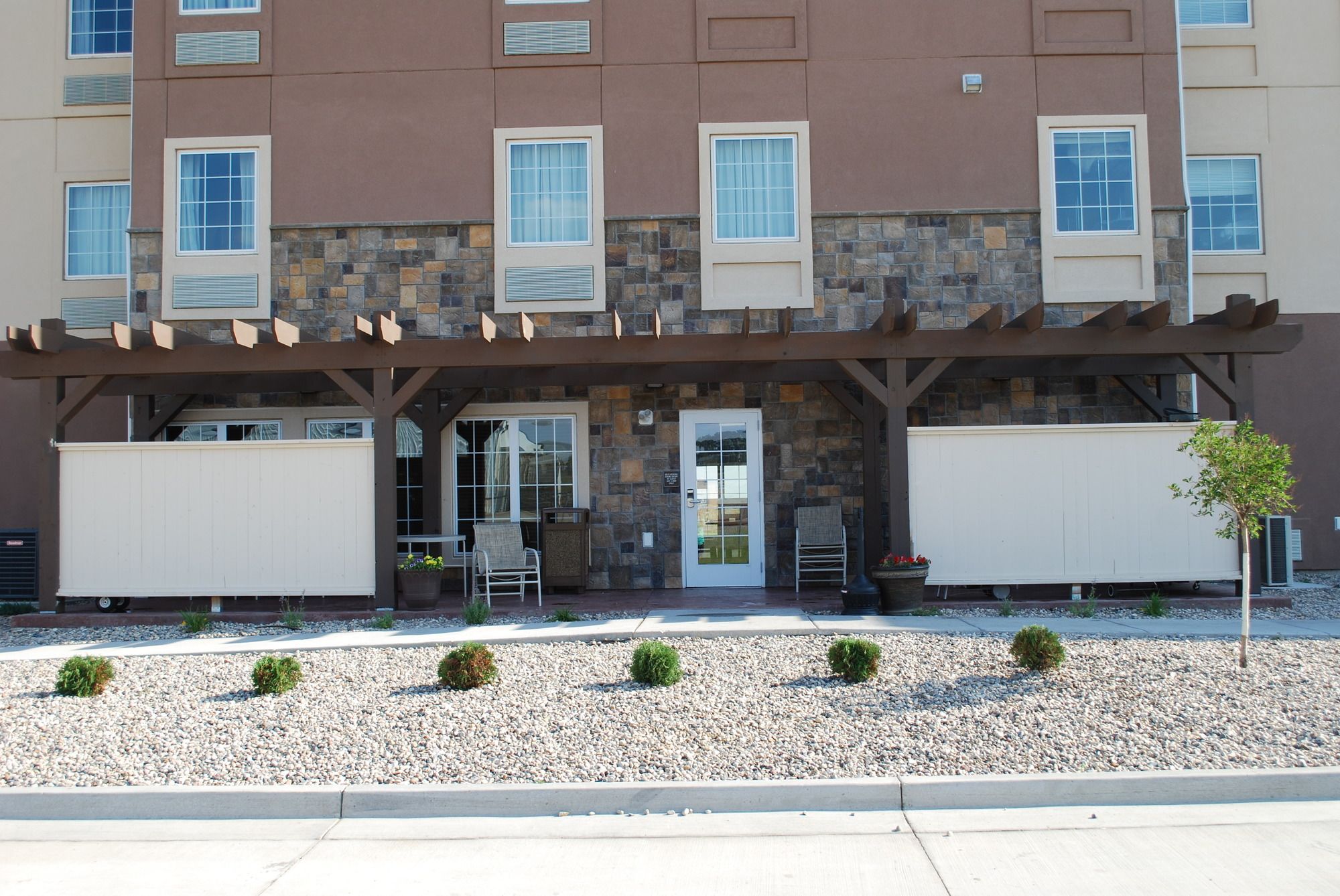Landmark Suites