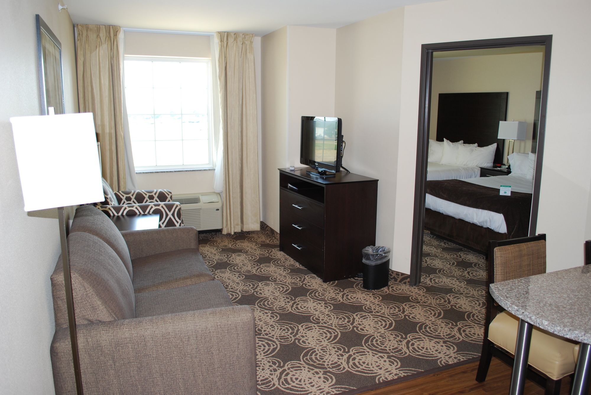 Landmark Suites