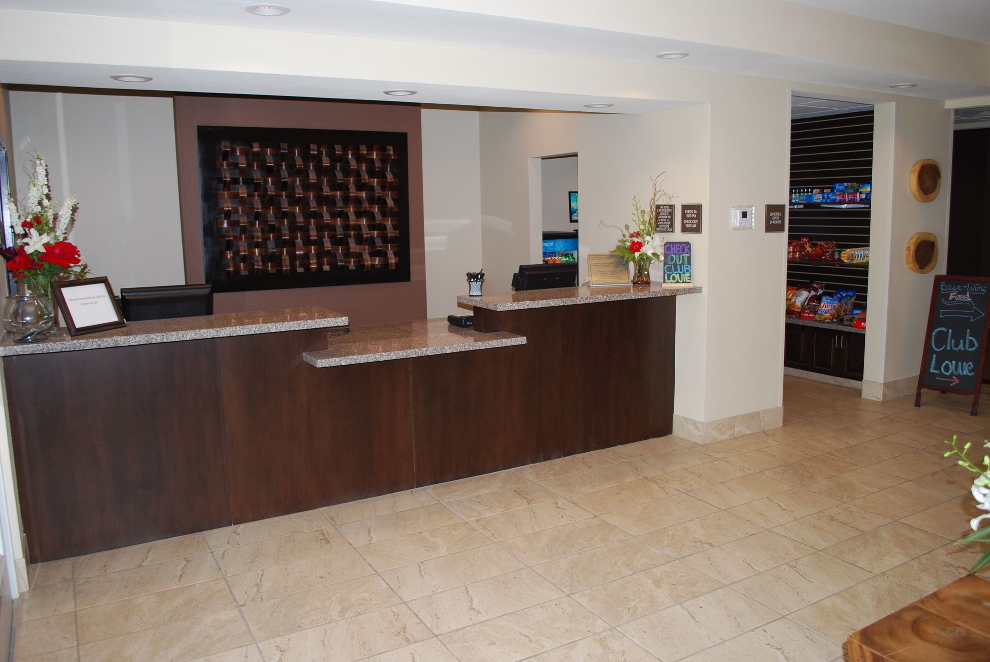 Landmark Suites