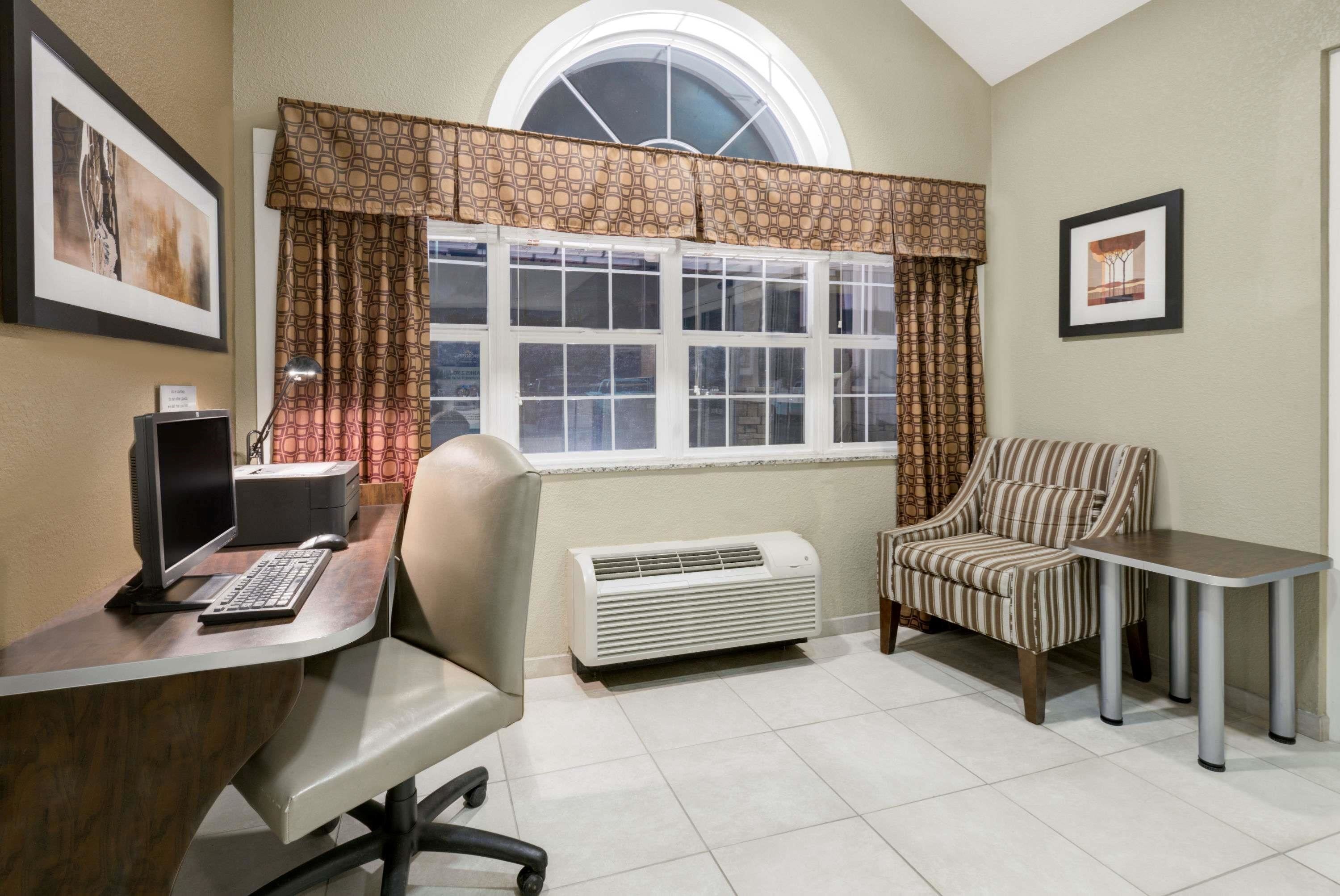 Microtel Inn & Suites by Wyndham Williston