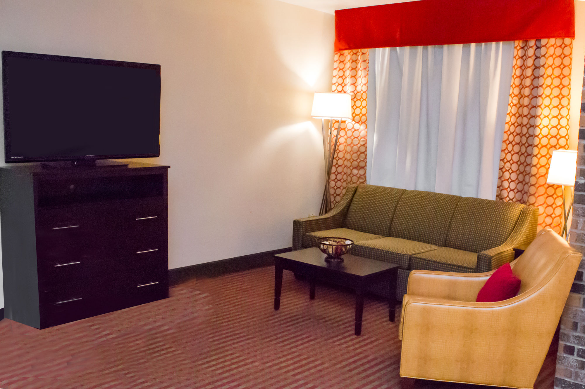 The Grand Williston Hotel & Conference Center