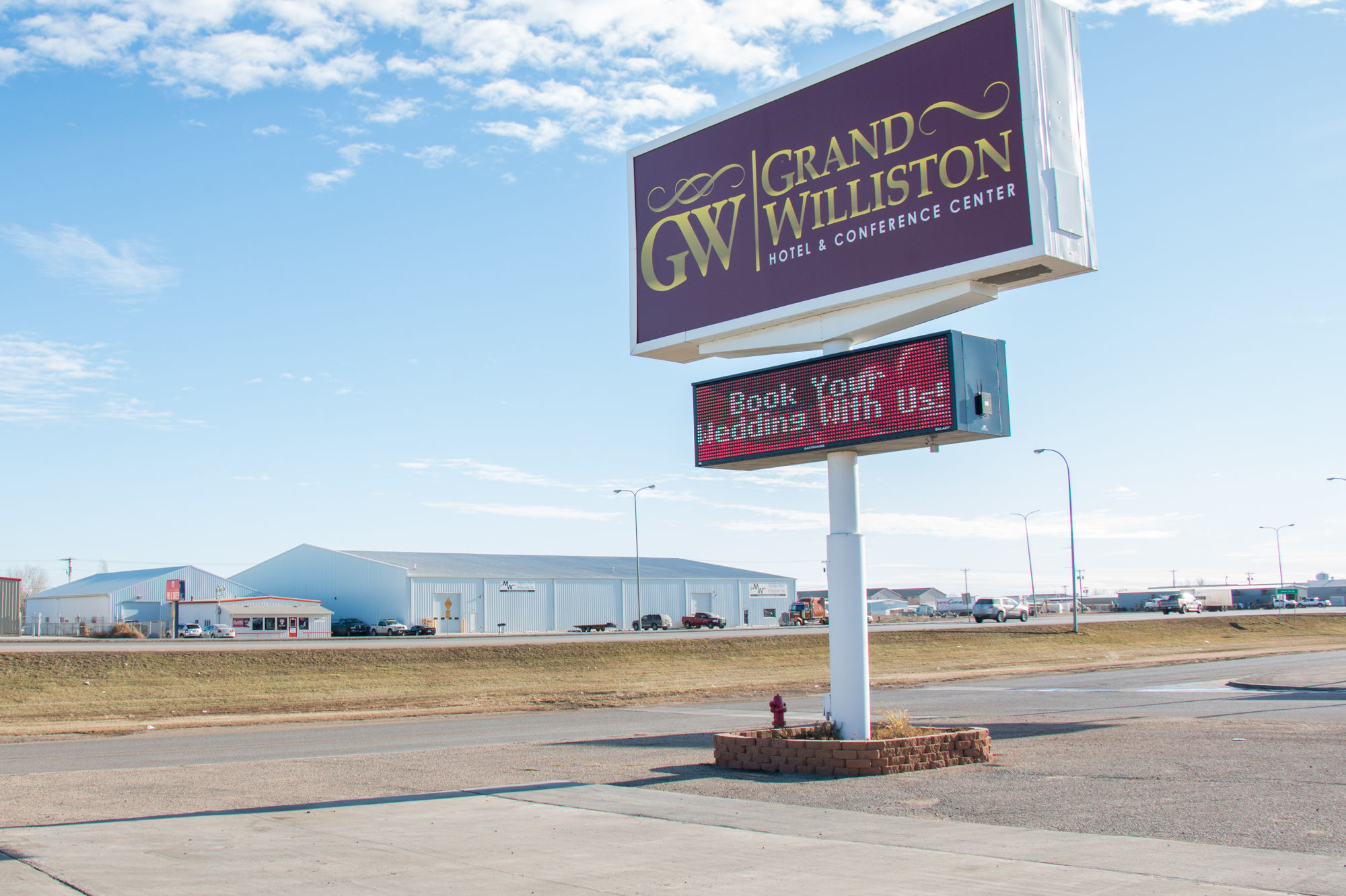 The Grand Williston Hotel & Conference Center