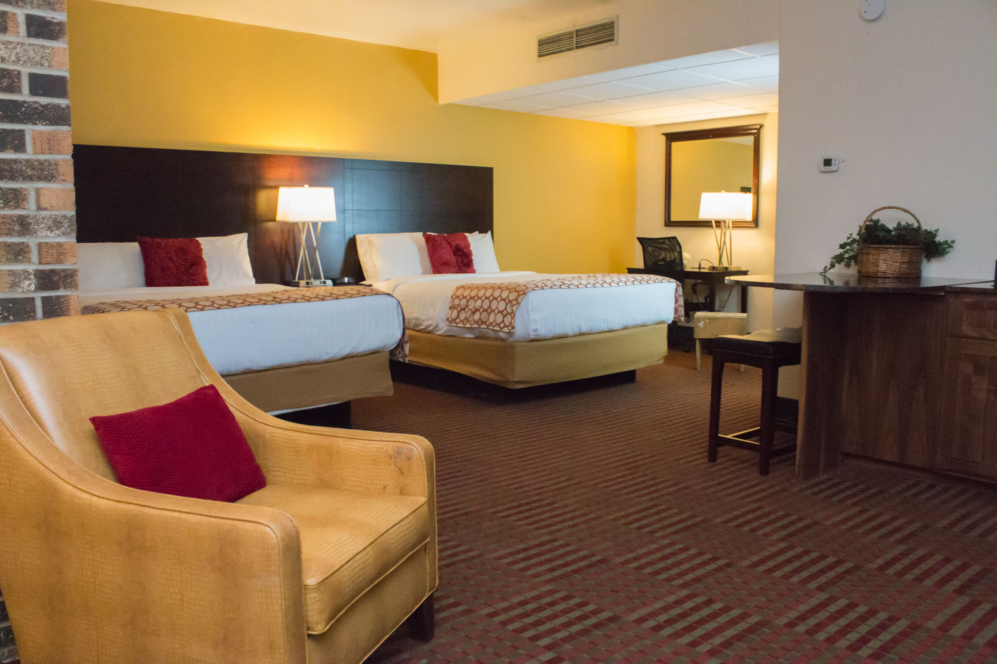 The Grand Williston Hotel & Conference Center
