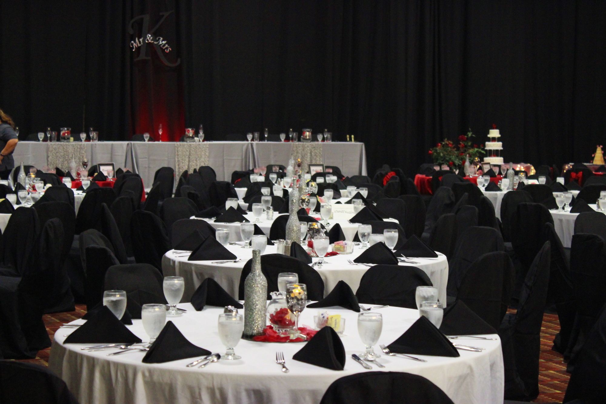 The Grand Williston Hotel & Conference Center