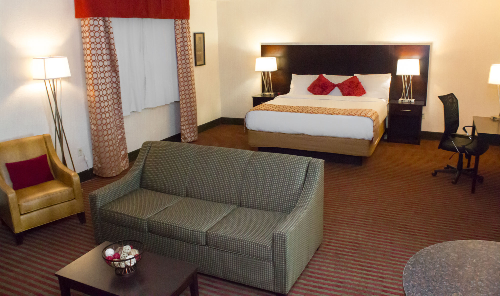 The Grand Williston Hotel & Conference Center
