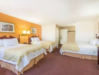 Days Inn by Wyndham Amherst