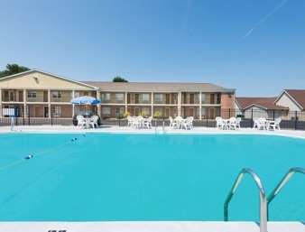 Days Inn by Wyndham Amherst