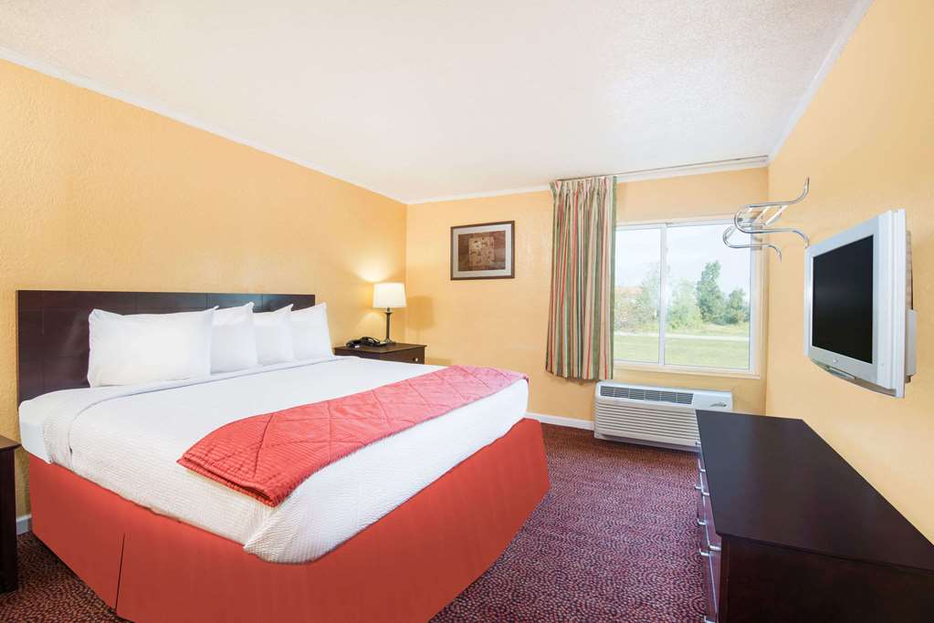 Red Roof Inn Ashtabula - Austinburg