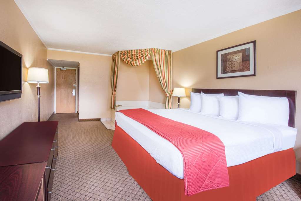 Red Roof Inn Ashtabula - Austinburg