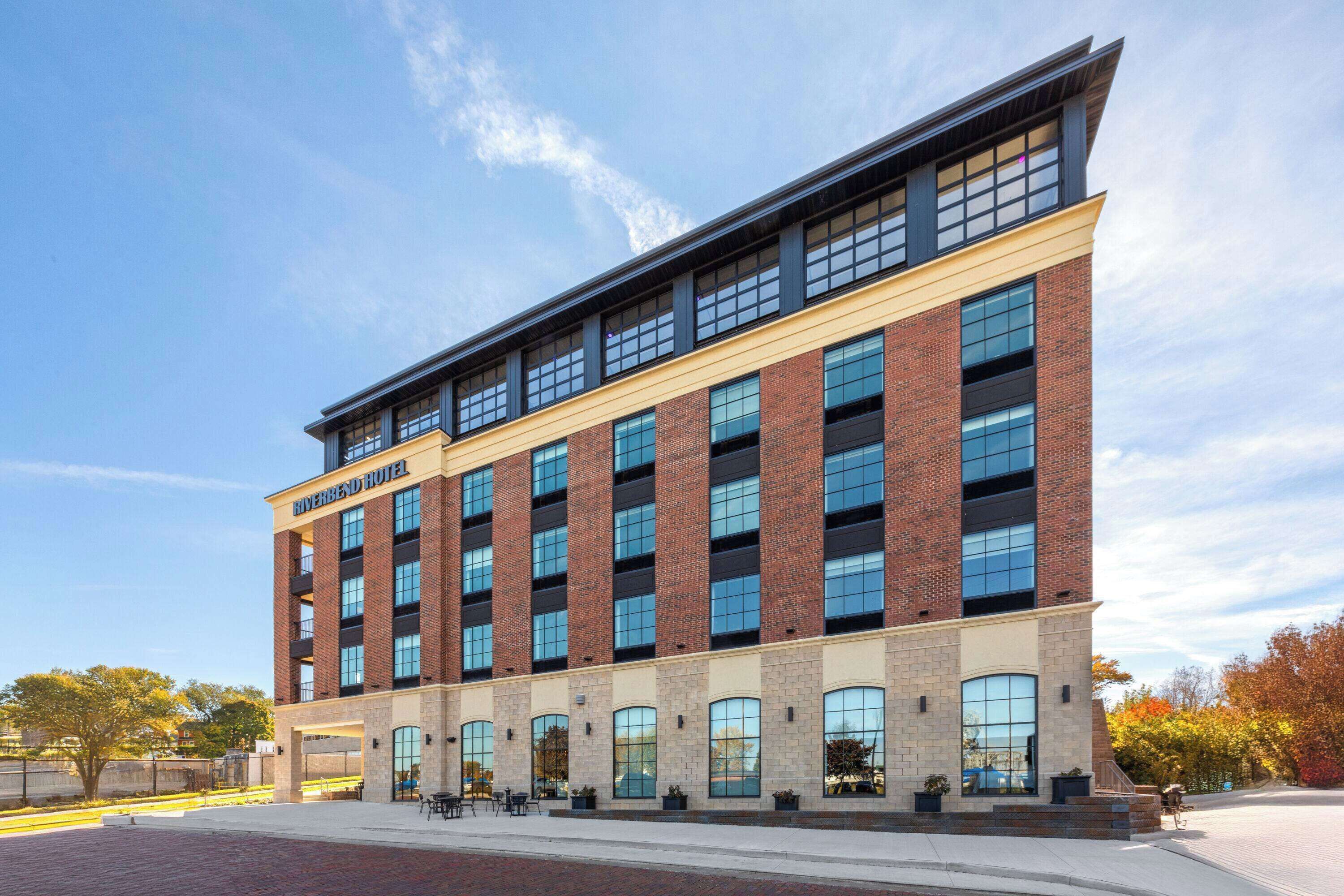 Riverbend Hotel and Suites, Trademark Collection by Wyndham