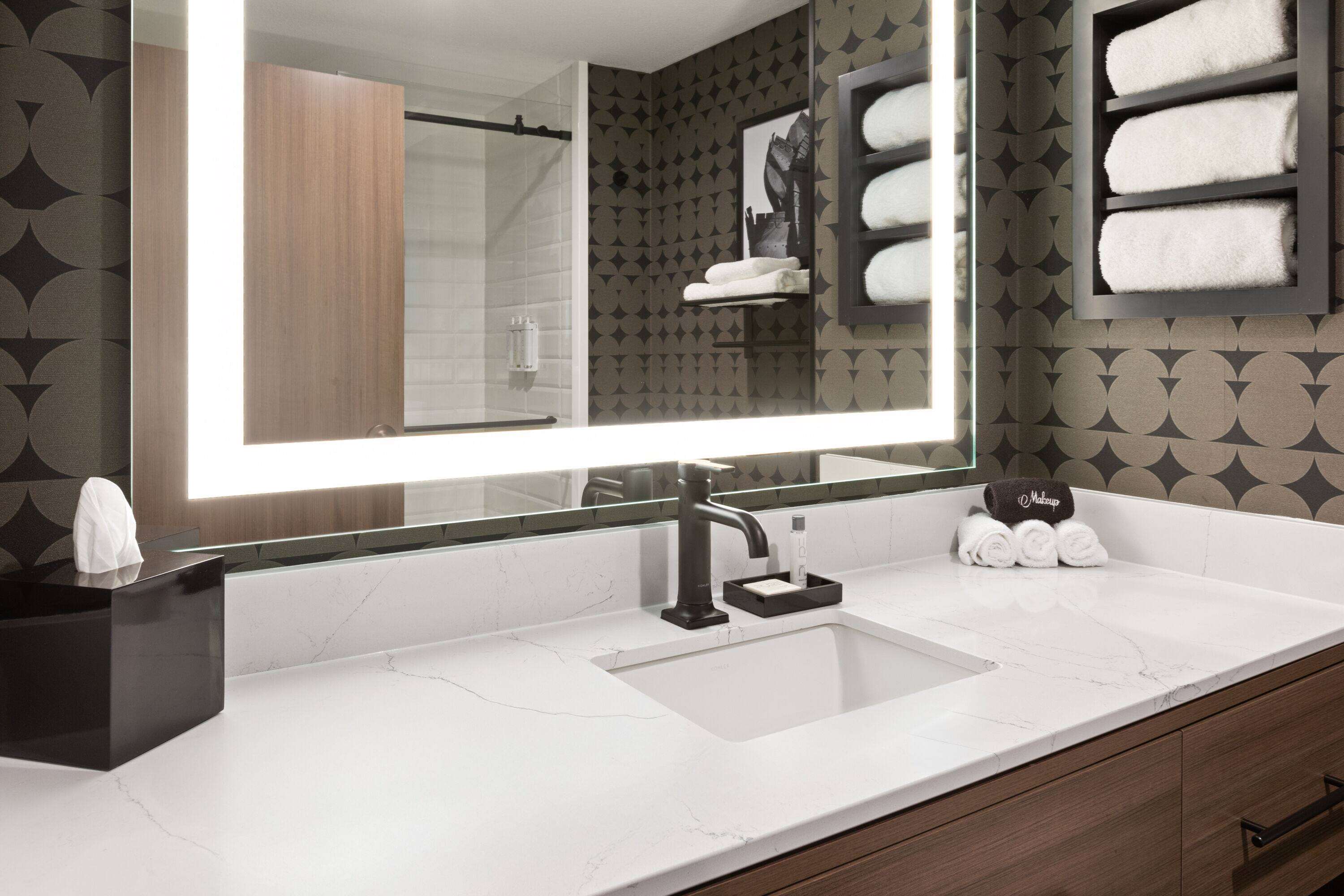 Riverbend Hotel and Suites, Trademark Collection by Wyndham