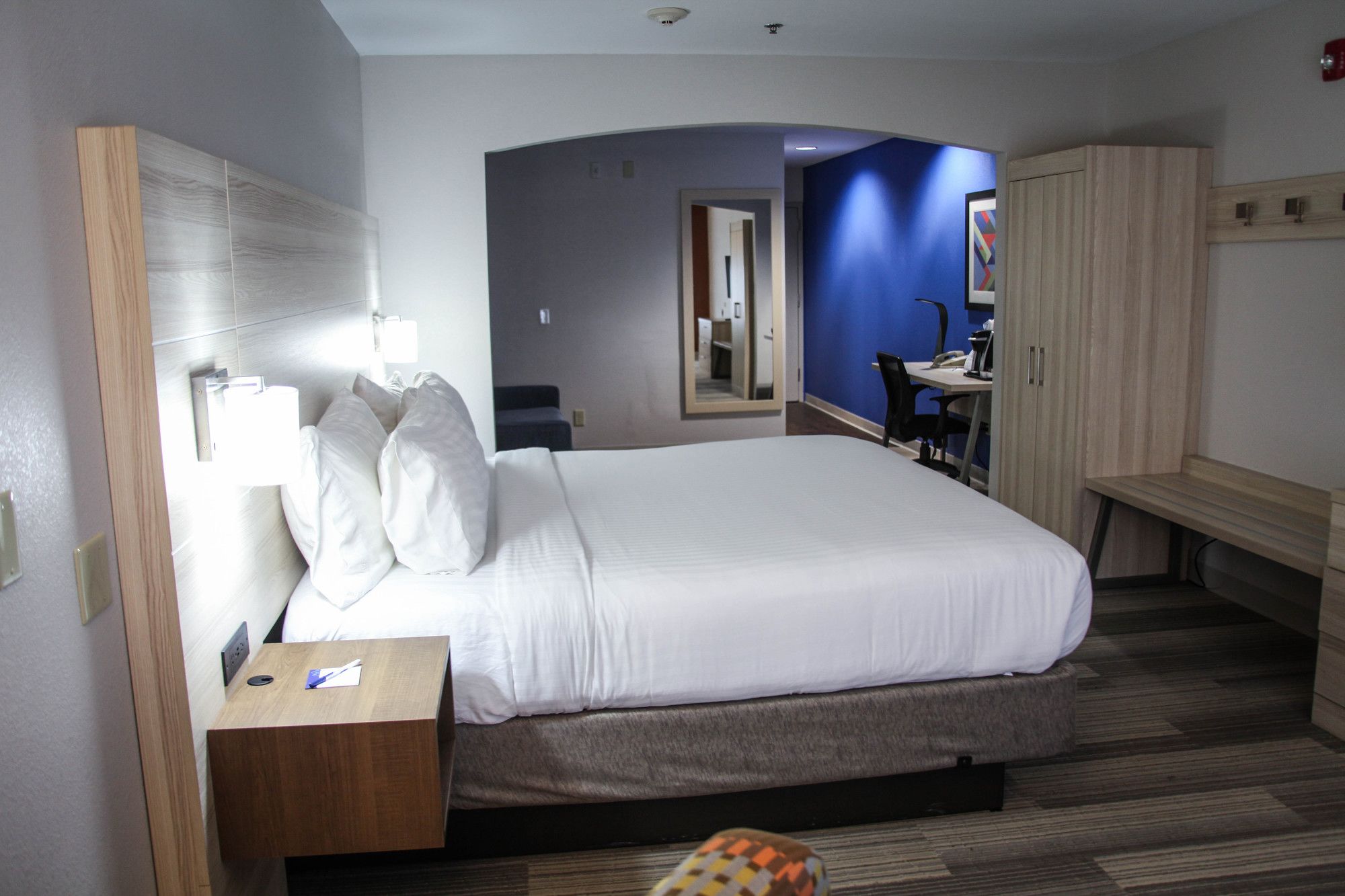 Holiday Inn Express & Suites Athens