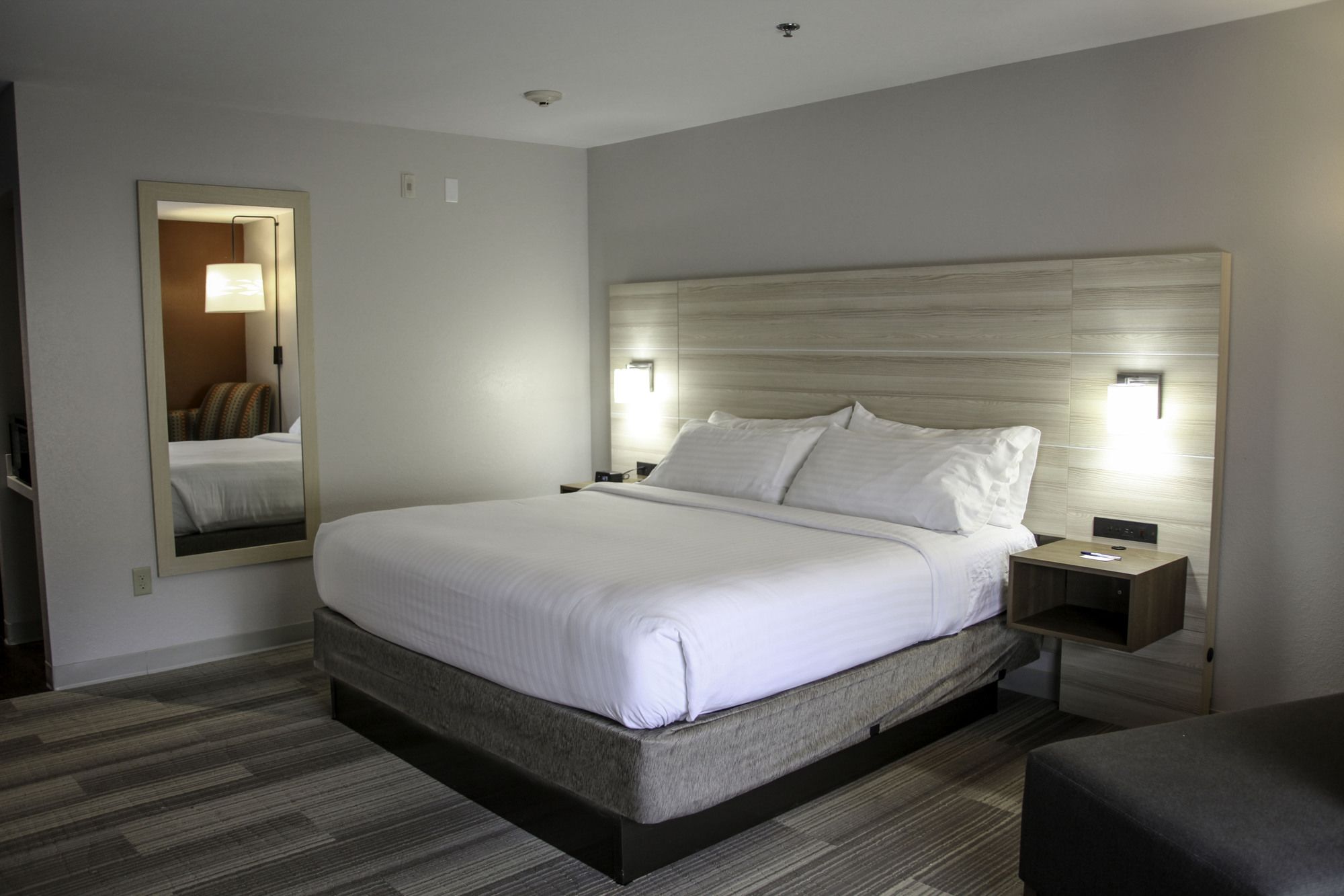 Holiday Inn Express & Suites Athens