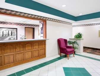 Super 8 by Wyndham Athens