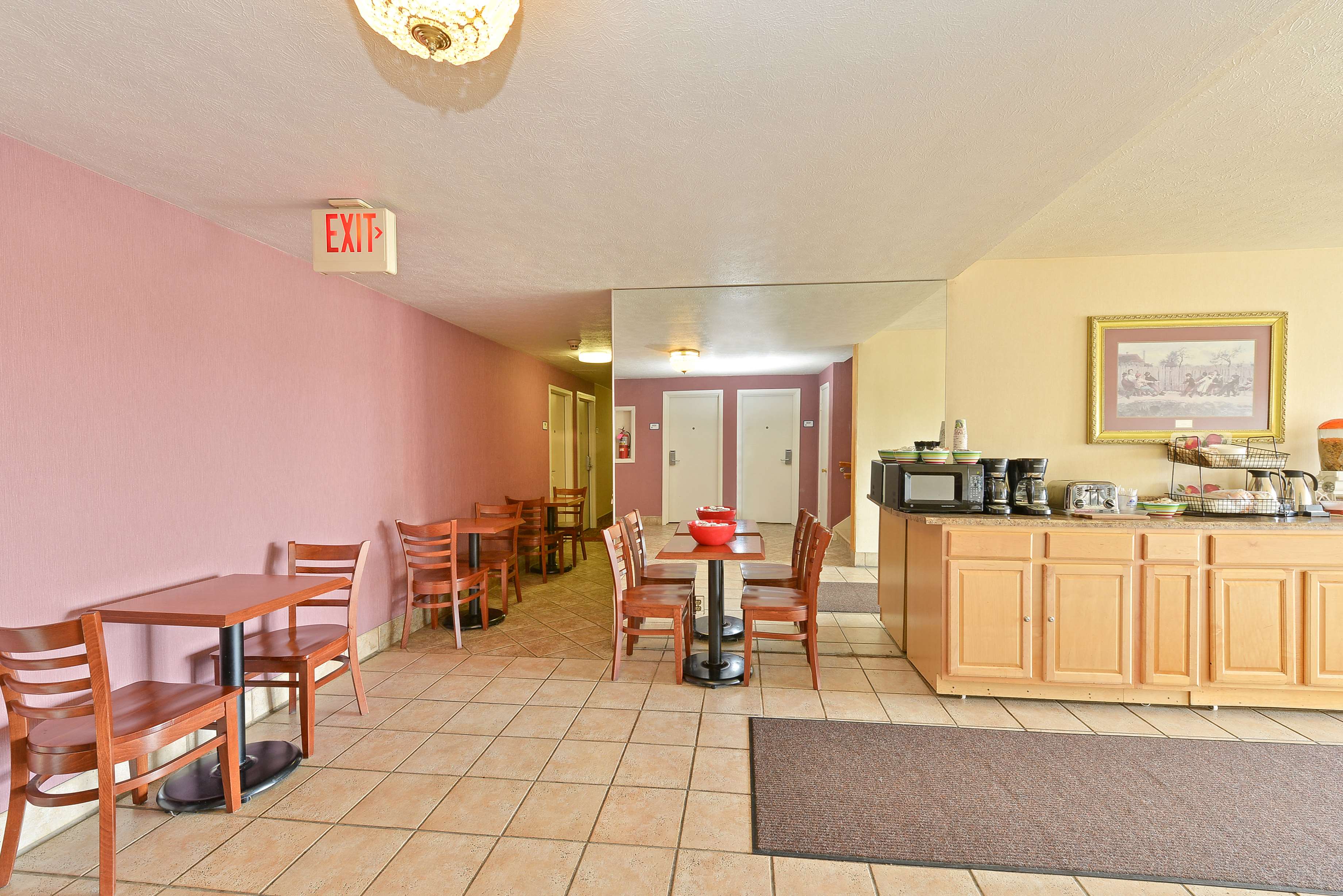 Americas Best Value Inn Austinburg