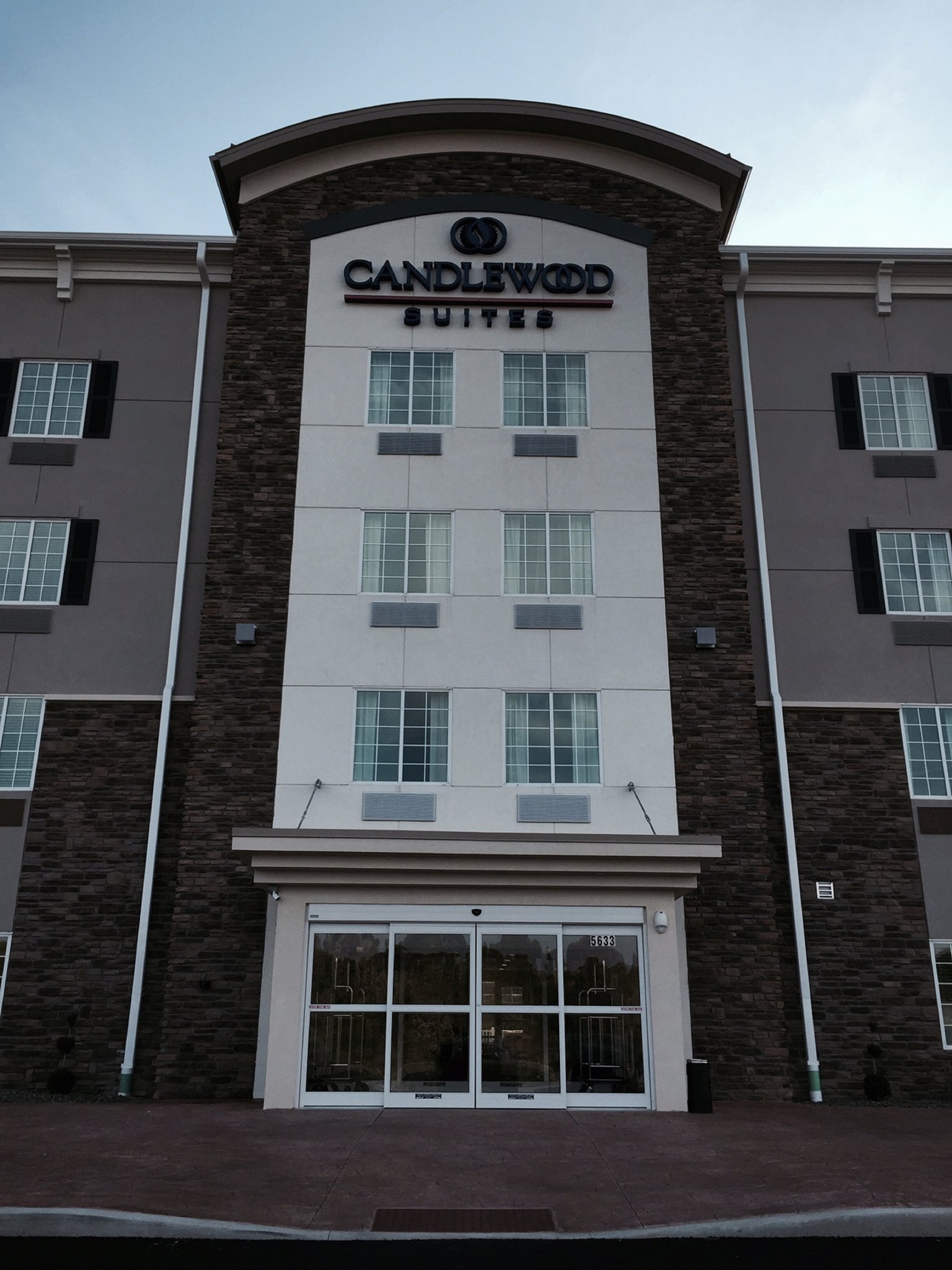 Candlewood Suites Youngstown West - Austintown