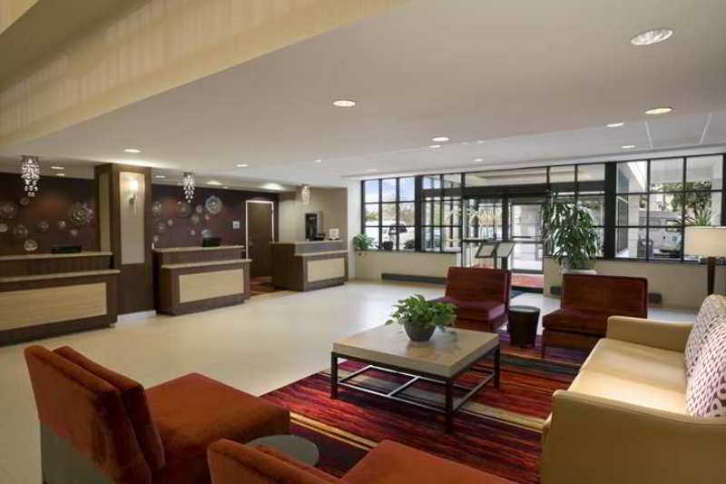 Embassy Suites Cleveland Beachwood