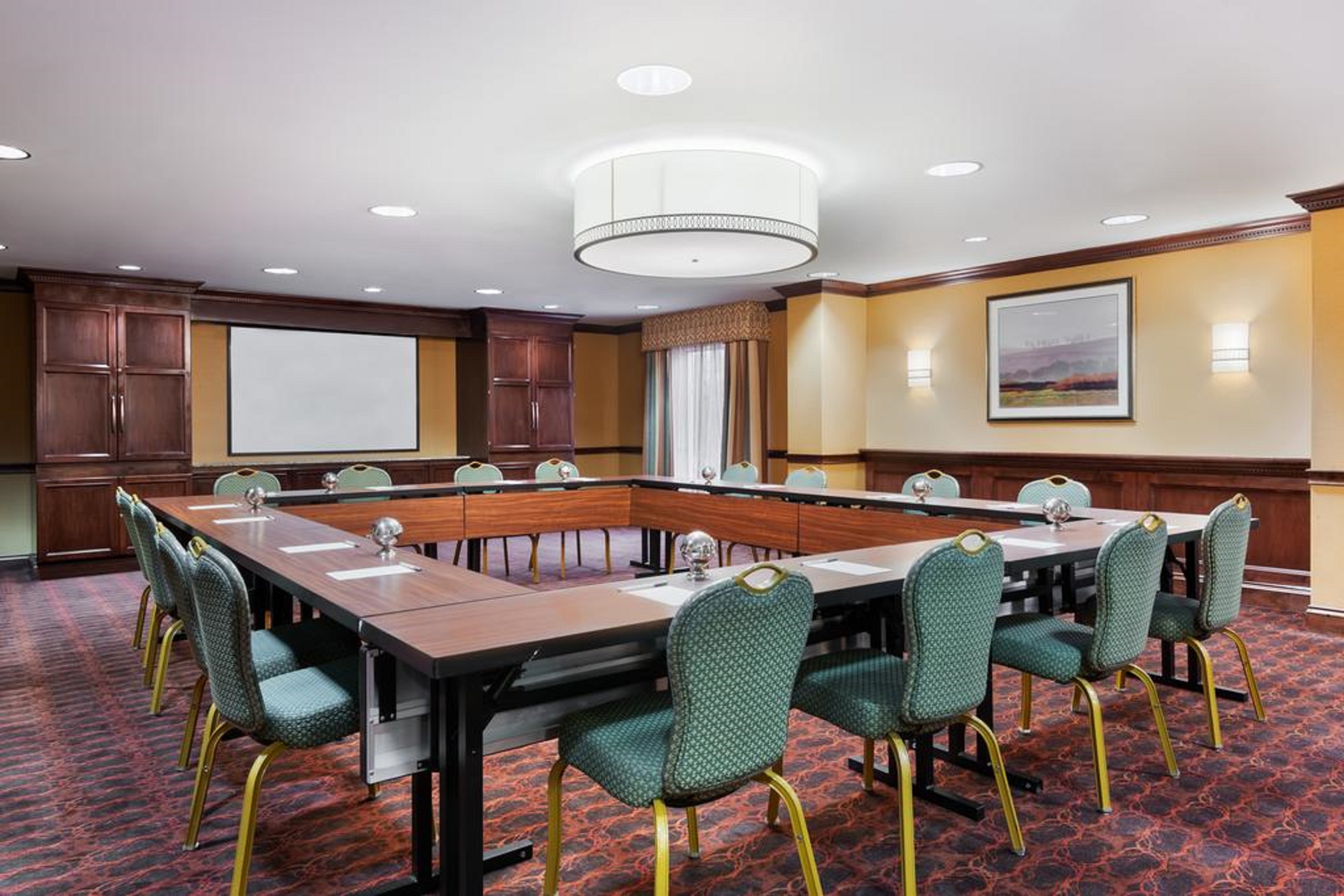 Hampton Inn & Suites Cleveland-Beachwood