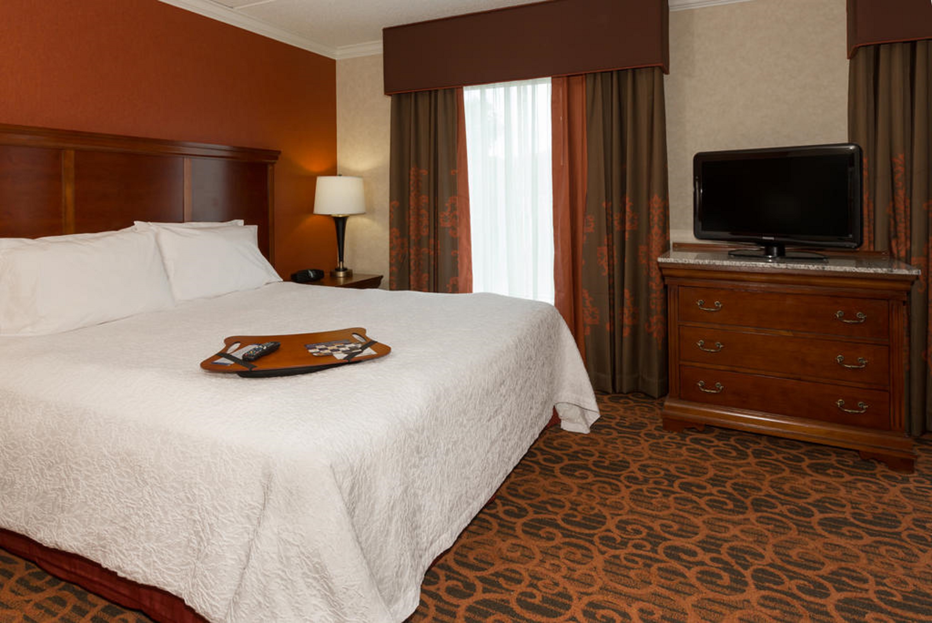Hampton Inn & Suites Cleveland-Beachwood