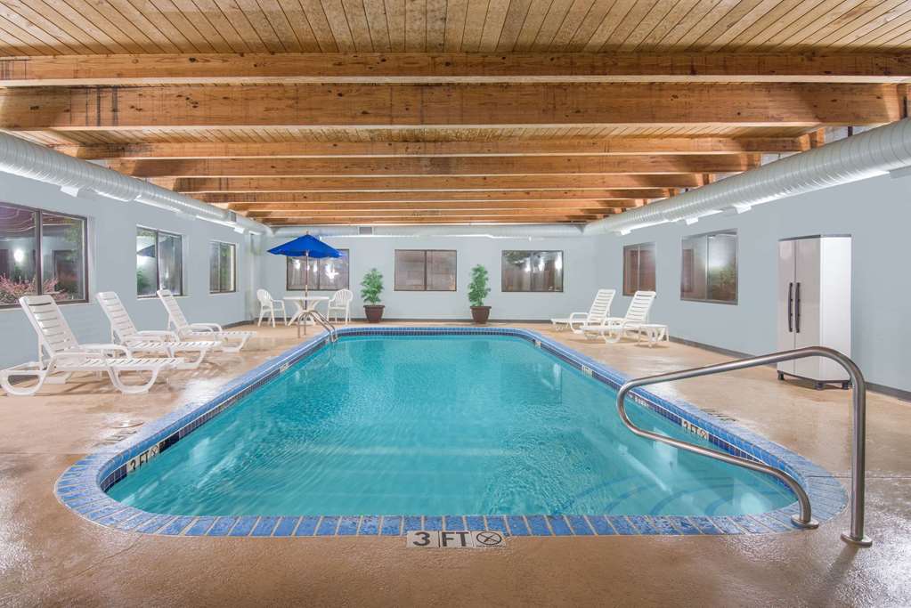 Baymont Inn & Suites Boston Heights/Hudson