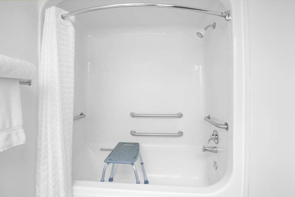 Baymont Inn & Suites Boston Heights/Hudson