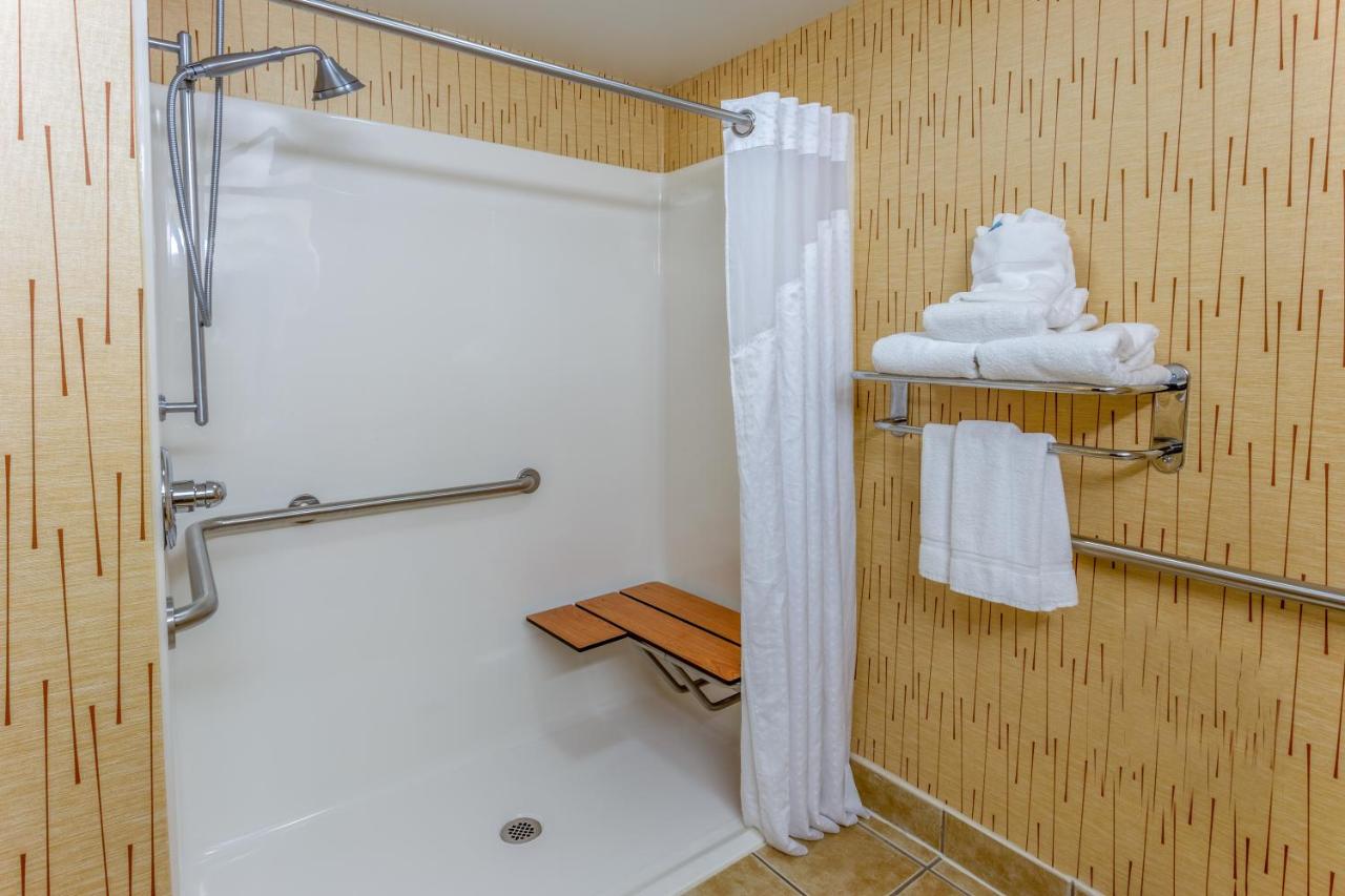 Holiday Inn Express & Suites Bowling Green