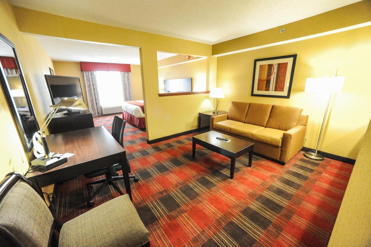 Holiday Inn Express & Suites Bowling Green