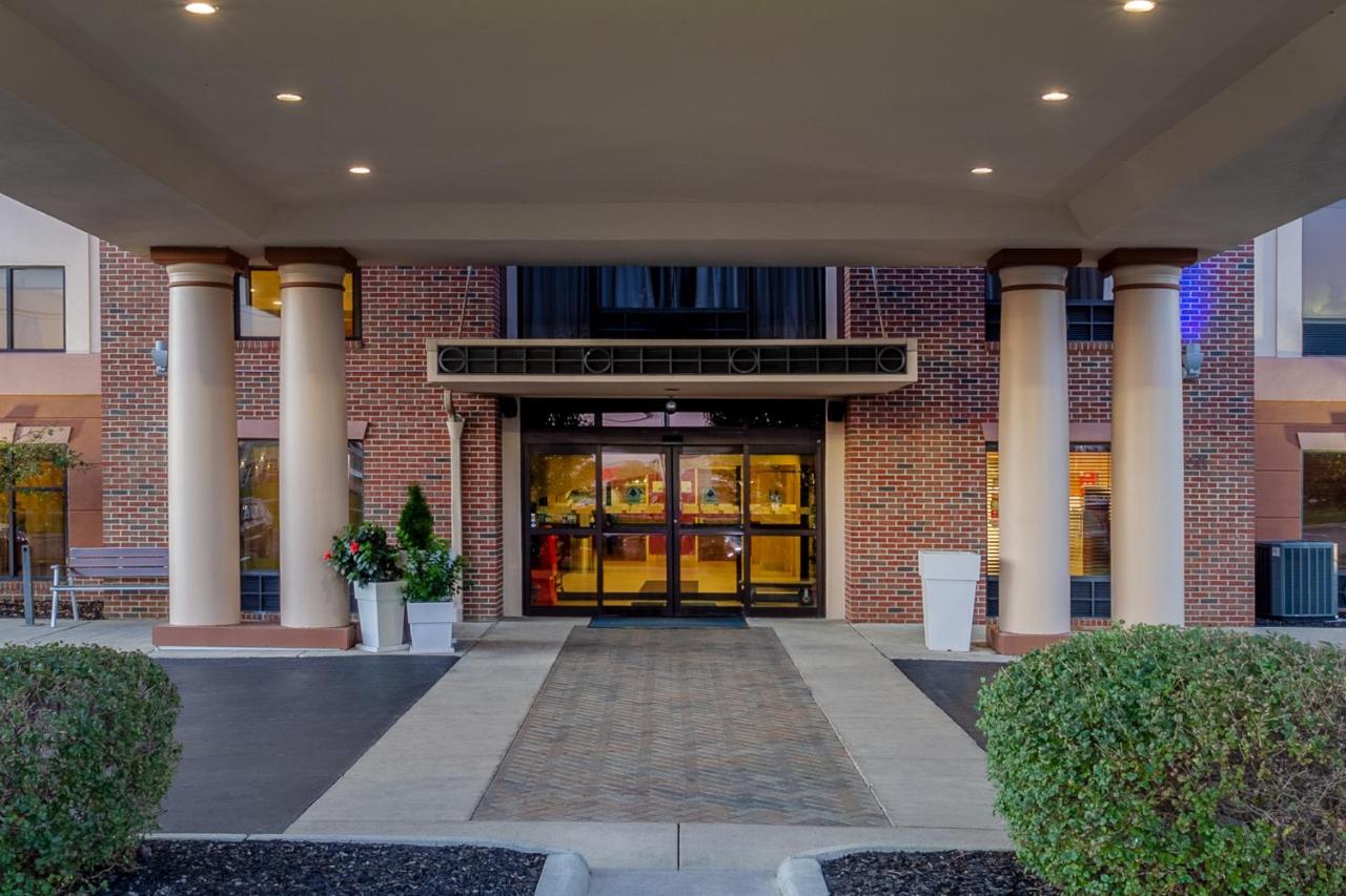 Holiday Inn Express & Suites Bowling Green