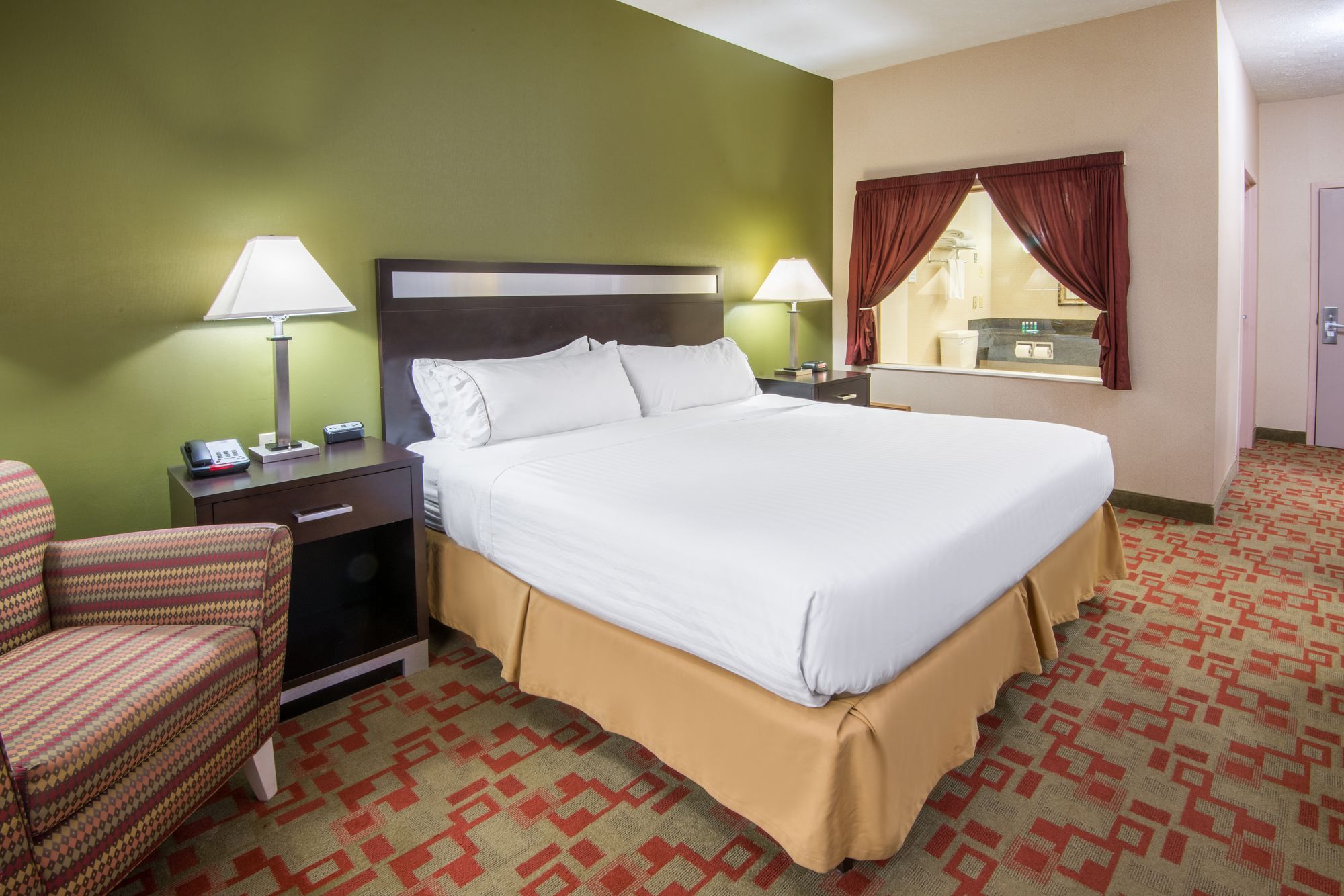 Holiday Inn Express Cleveland Airport - Brook Park