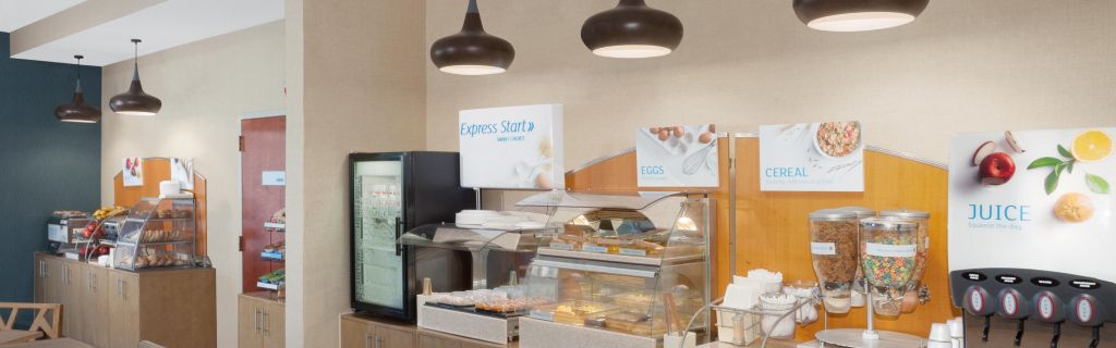 Holiday Inn Express Hotel & Suites Dayton West - Brookville