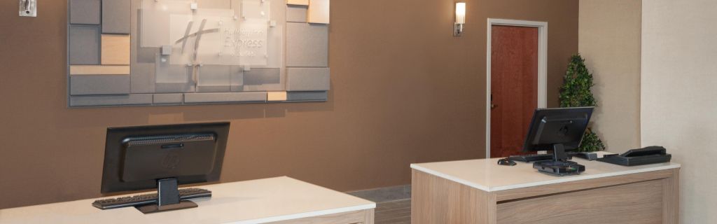 Holiday Inn Express Hotel & Suites Dayton West - Brookville